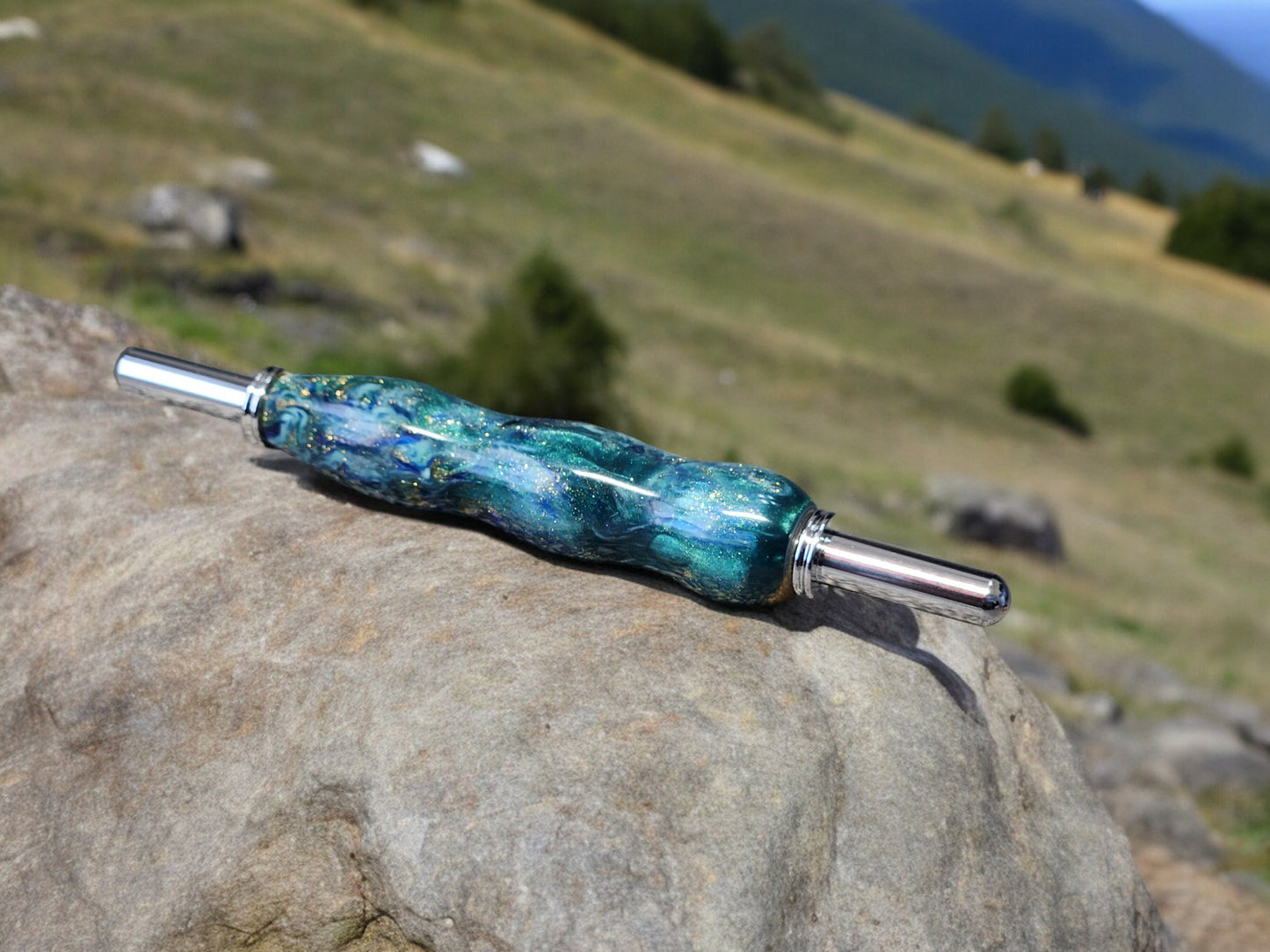 Seam Rippers/ stillehtto /seam rollers/ snips/ ripper pendants