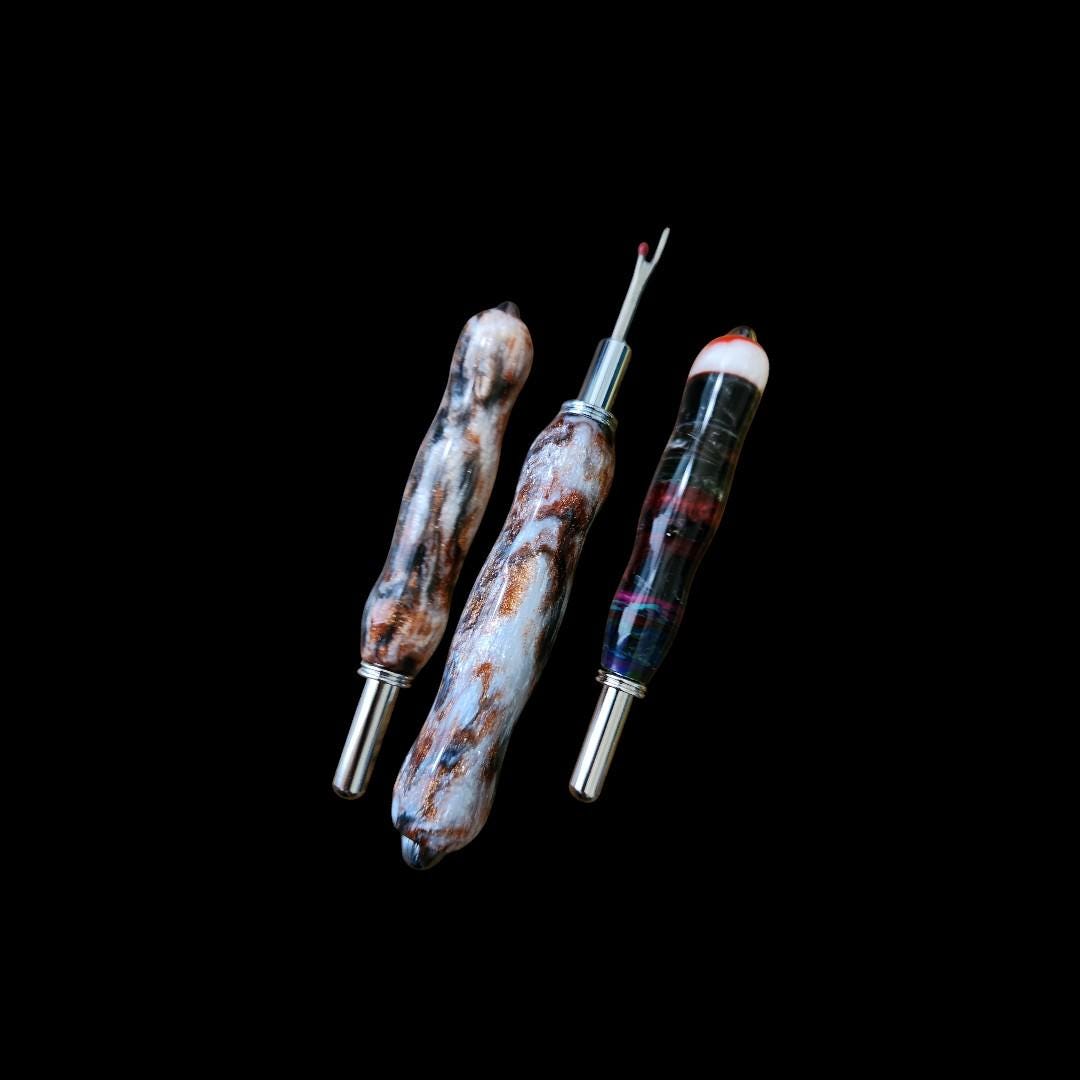 Seam Rippers/ stillehtto /seam rollers/ snips/ ripper pendants