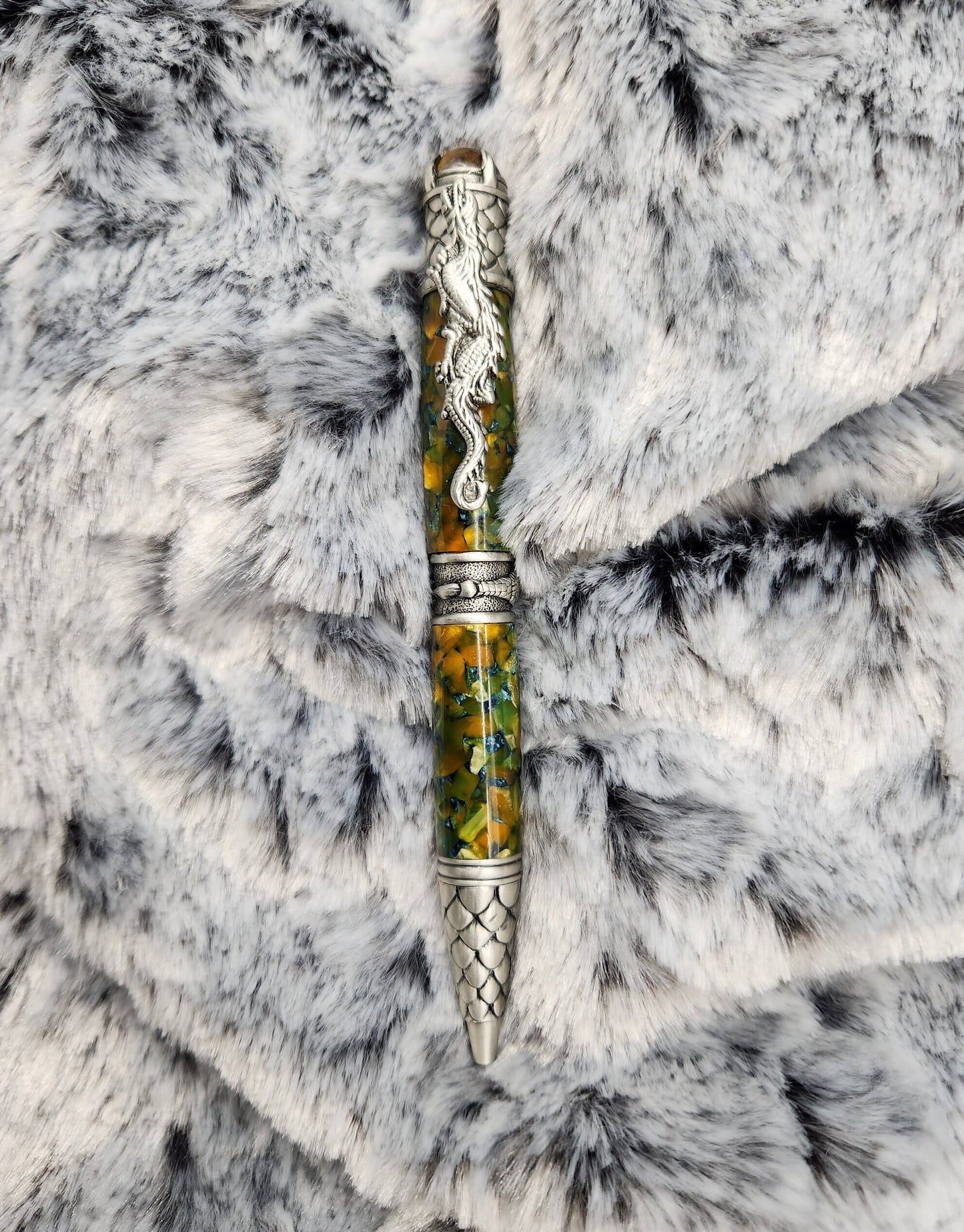 Green and Gold Crush Dragon Scale Pen