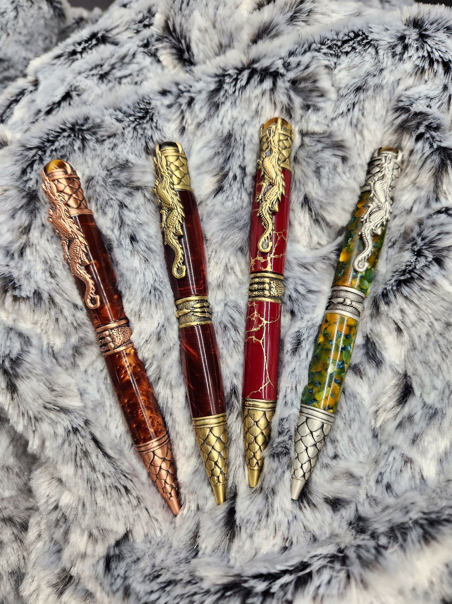 Green and Gold Crush Dragon Scale Pen