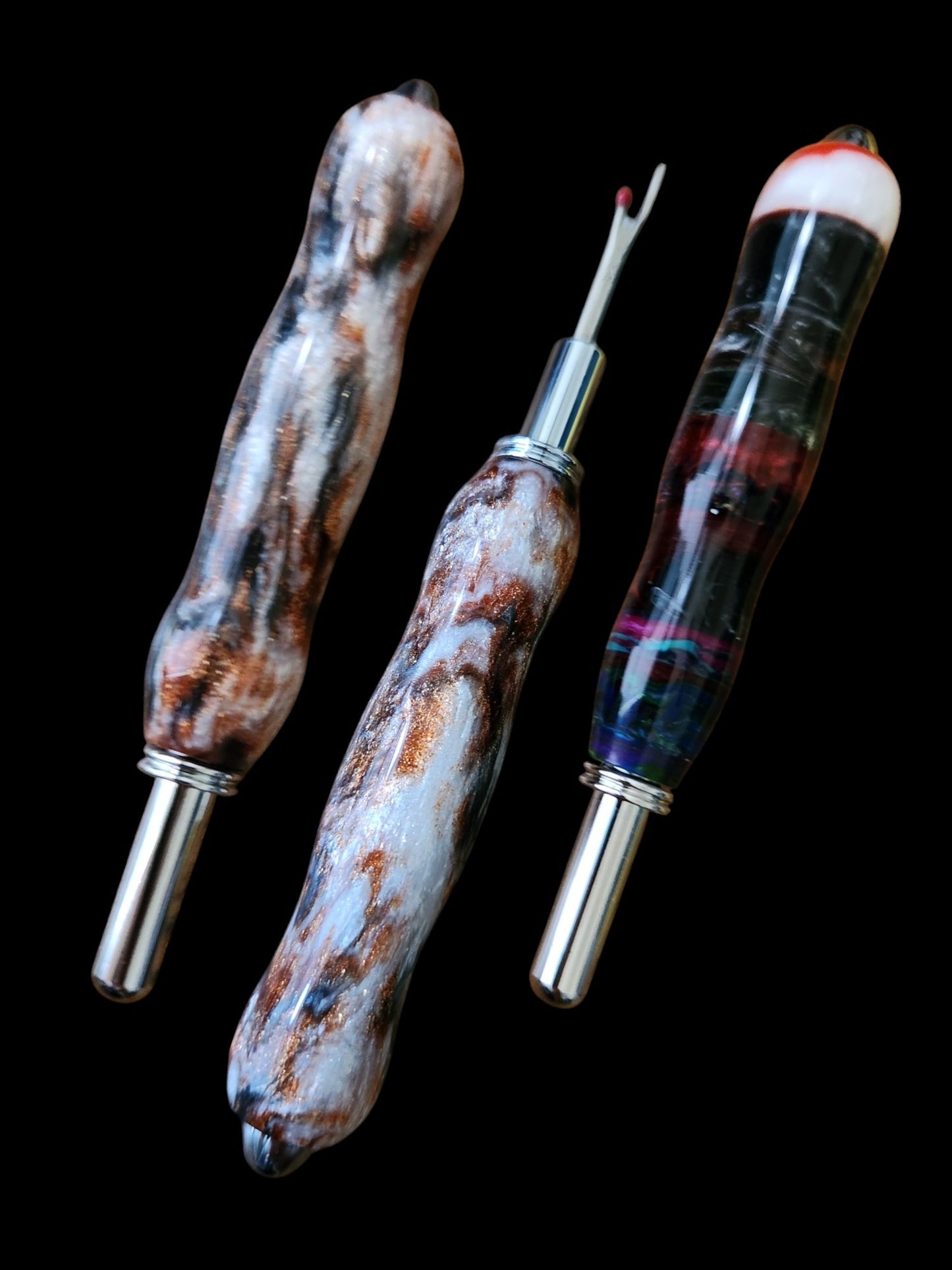 Seam Rippers/ stillehtto /seam rollers/ snips/ ripper pendants